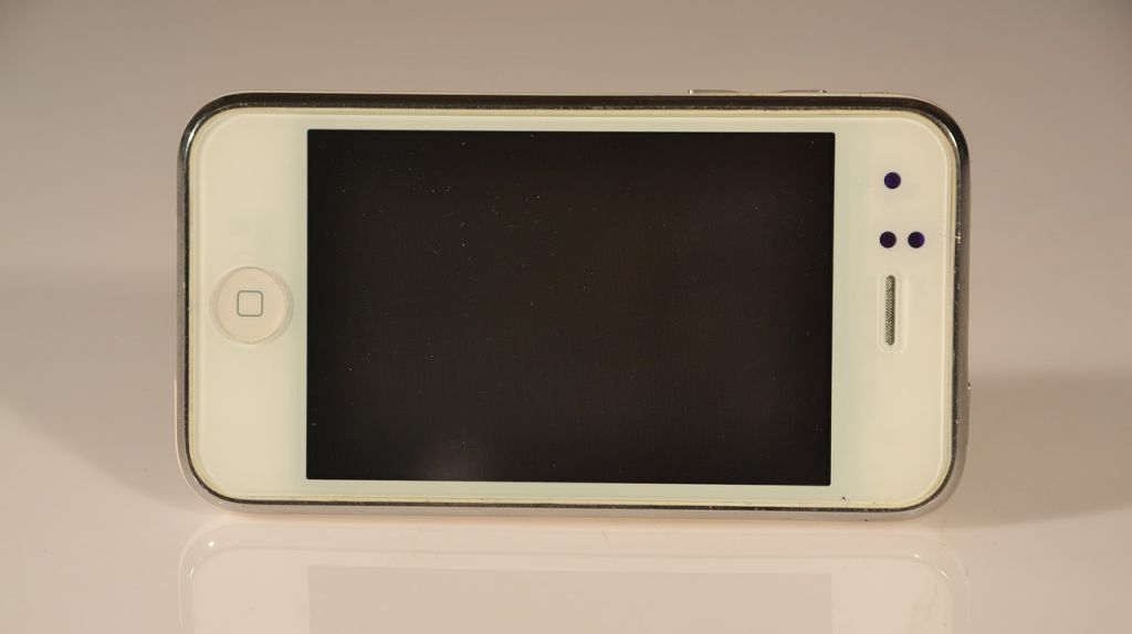 First iPhone iPhone 3